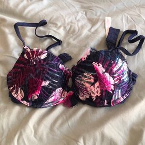 Beautiful floral lace VS bra